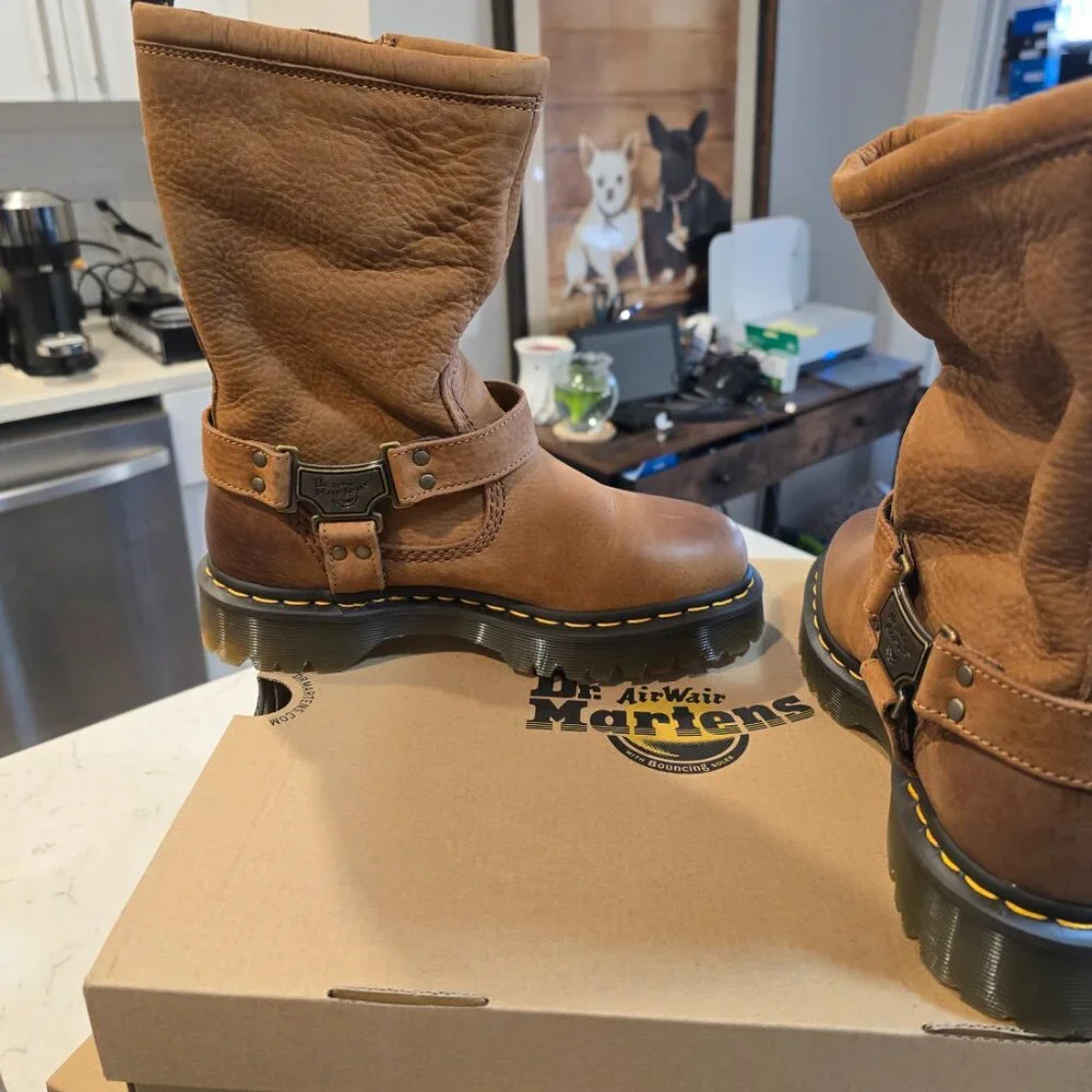 Dr Martens Women’s Aniston Hi Boots Desert Brown 4164420 Nubuck Size 8 NEW - Picture 8 of 16